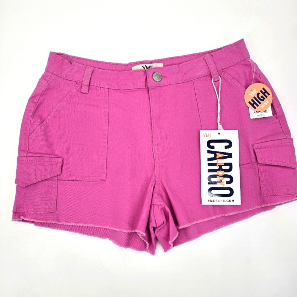 YMI Women's Pink Cargo Shorts Size 11/30